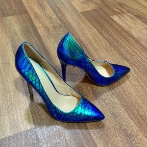 Etc! Size 10 Aquamarine Mermaid 5” Stilettos